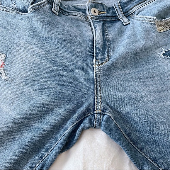 Anthro Pilcro Patchwork Patched Ripped Frayed Midrise Slim Boyfriend Jeans 29 - Picture 7 of 10